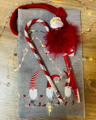 🎅🏼✨ Ha hiányzik még valami apróság a Mikulás csomagból…✨🎅🏼 Várunk Benneteket szeretettel✨ #itsipitsibolt #mindennapkönyv...